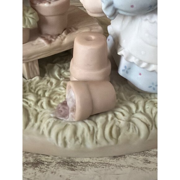 Precious Moments 2001 Planting the Seeds of Love #101548 Ltd Ed 1190/7500 No Box - Picture 13 of 14